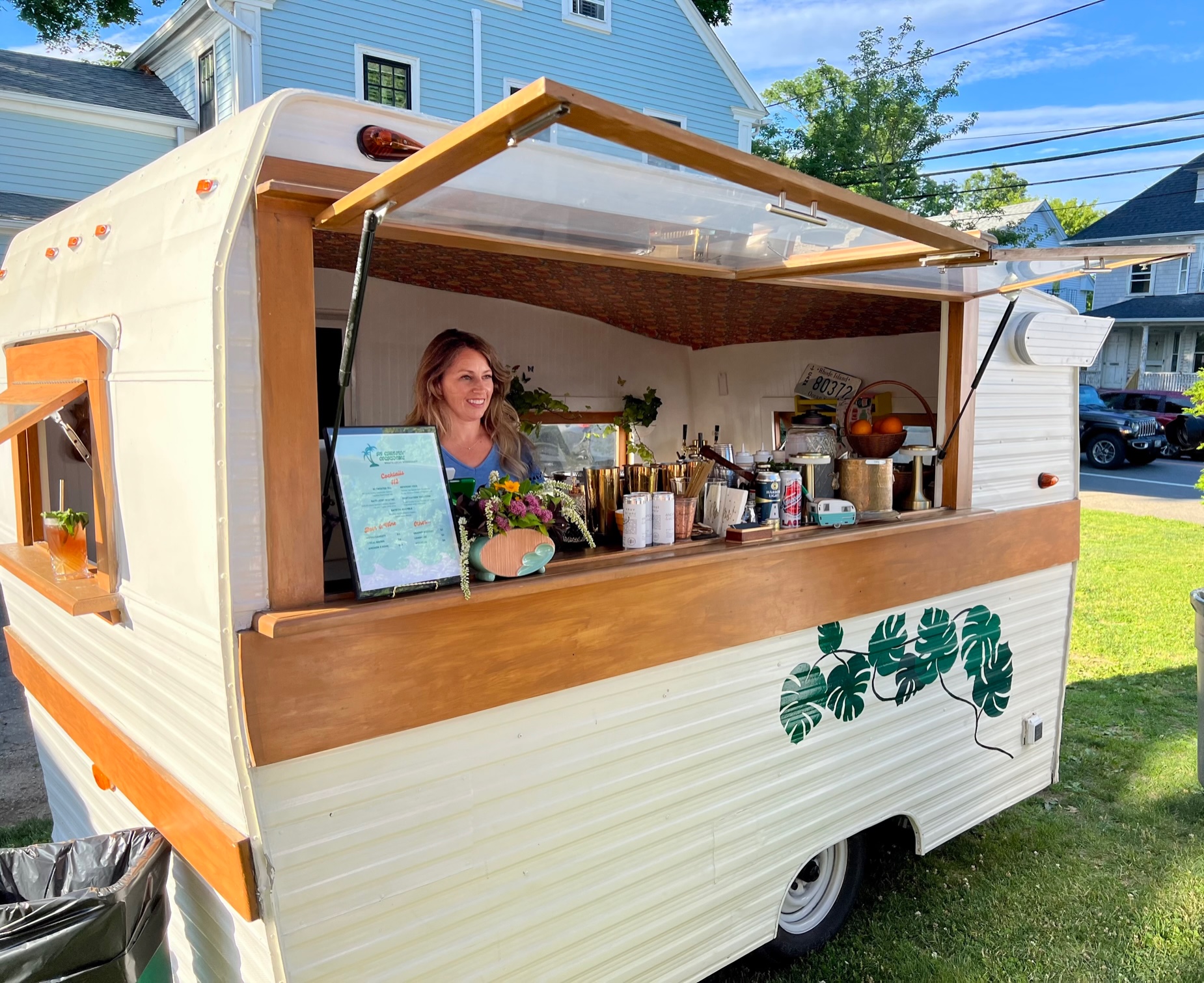 Our Fleet – Food Truck Lady