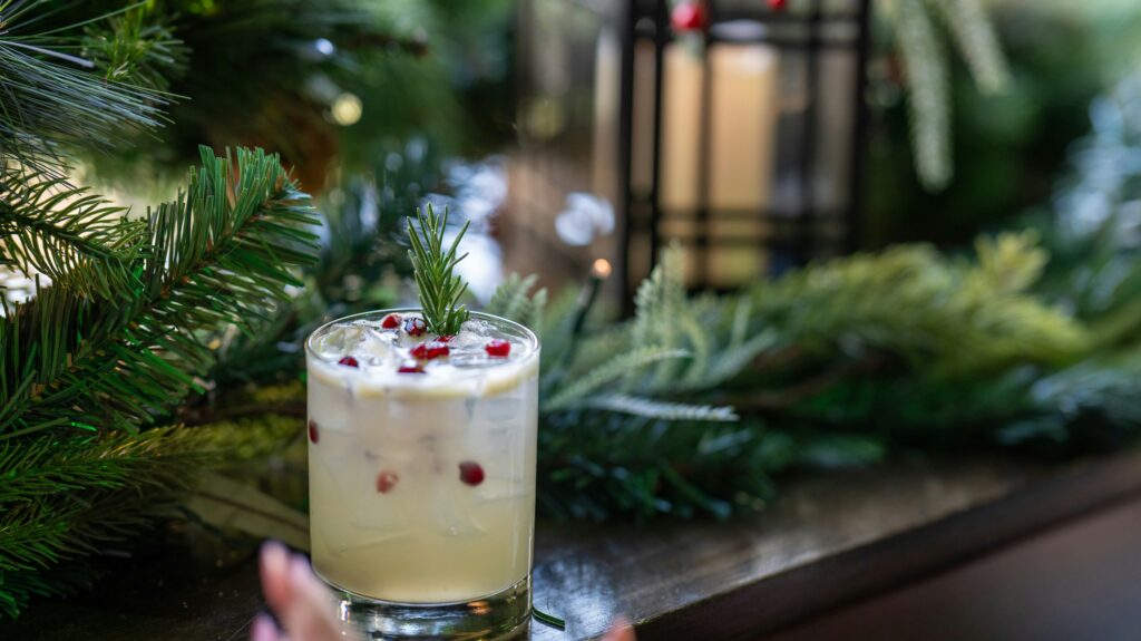a photo of a c\Christmas cocktail.